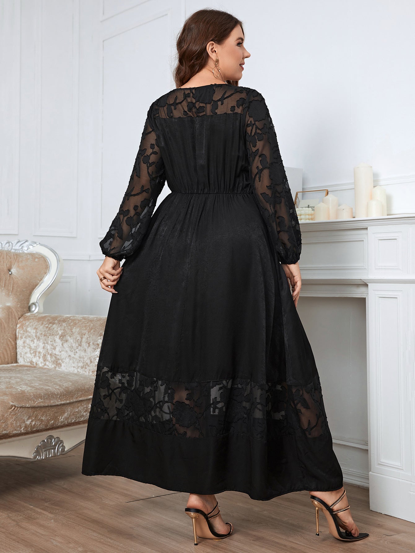 Women's Over-the-knee Lace Dresses