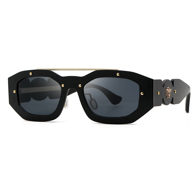 Fashionable Rivet Sunglasses